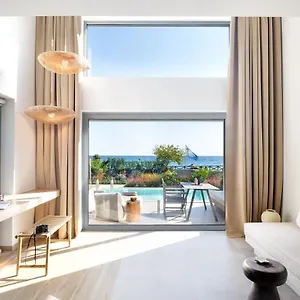 https://cavo-delea-elegant-suites.hotelschalkidiki.net