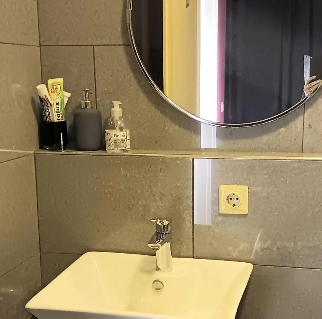 Zimmer zentral in Berlin Privatunterkunft